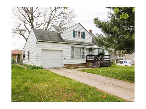 5323 Elmwood Ave