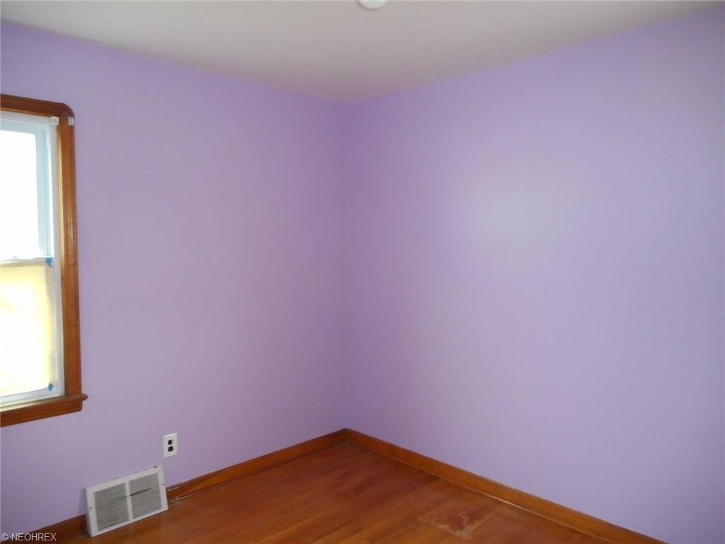 14417 Brunswick Ave, Maple Heights OH 44137
