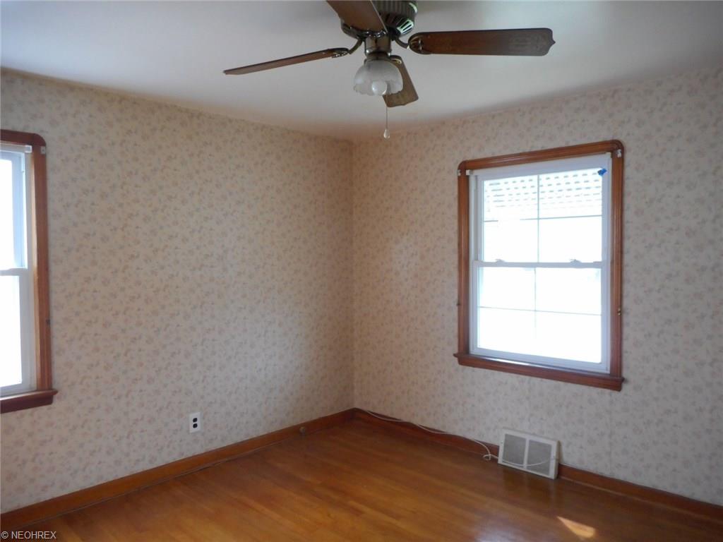 14417 Brunswick Ave, Maple Heights OH 44137