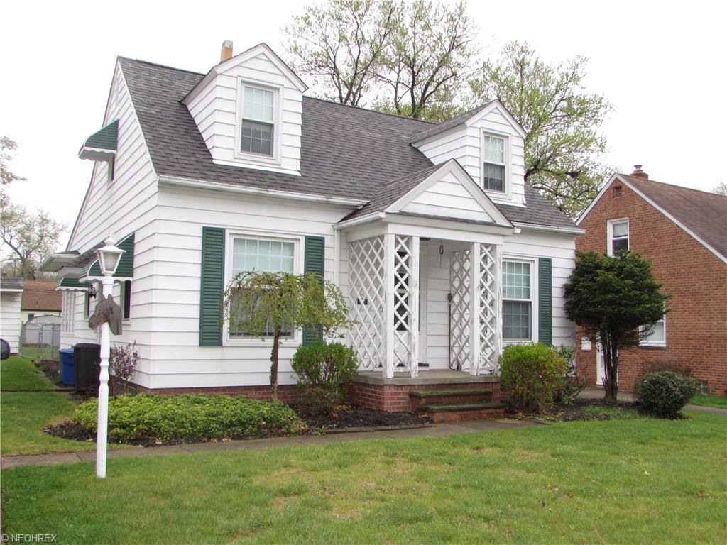For Sale: 17518 Maple Heights Blvd Maple Heights, OH 44137