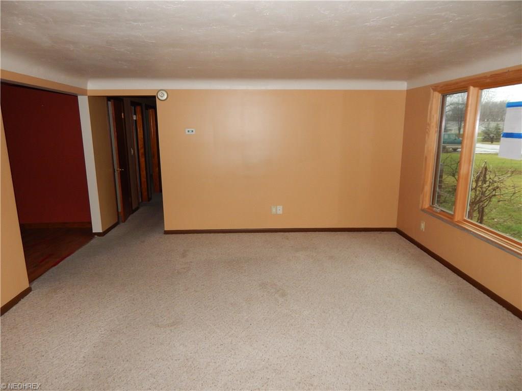 27383 Cook Rd, Olmsted Falls OH 44138