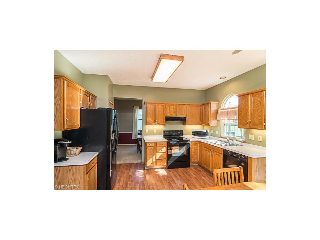 For Sale: 7314 Valeside Ln Olmsted Falls, OH 44138