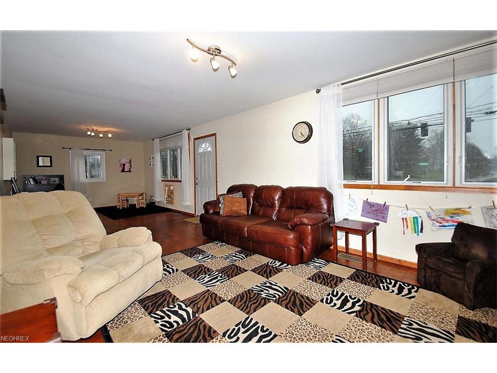 1880 Hillsdale Dr