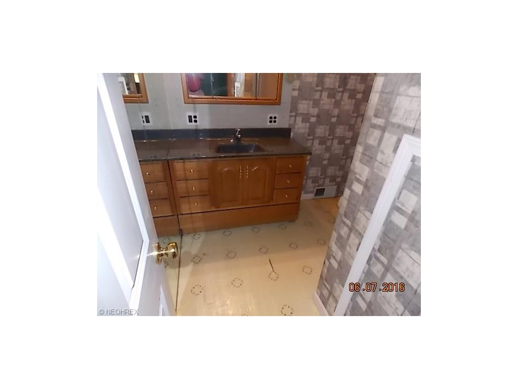 For Sale: 7645 Willow St Solon, OH 44139