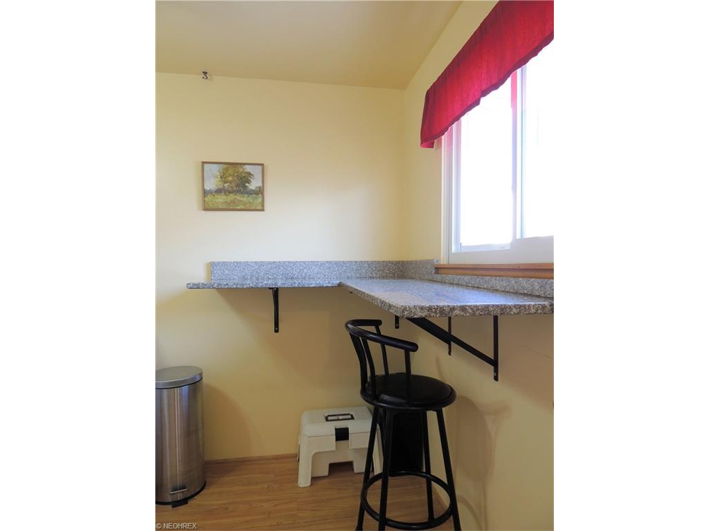 16686 Cynthia Dr, Brookpark OH 44142