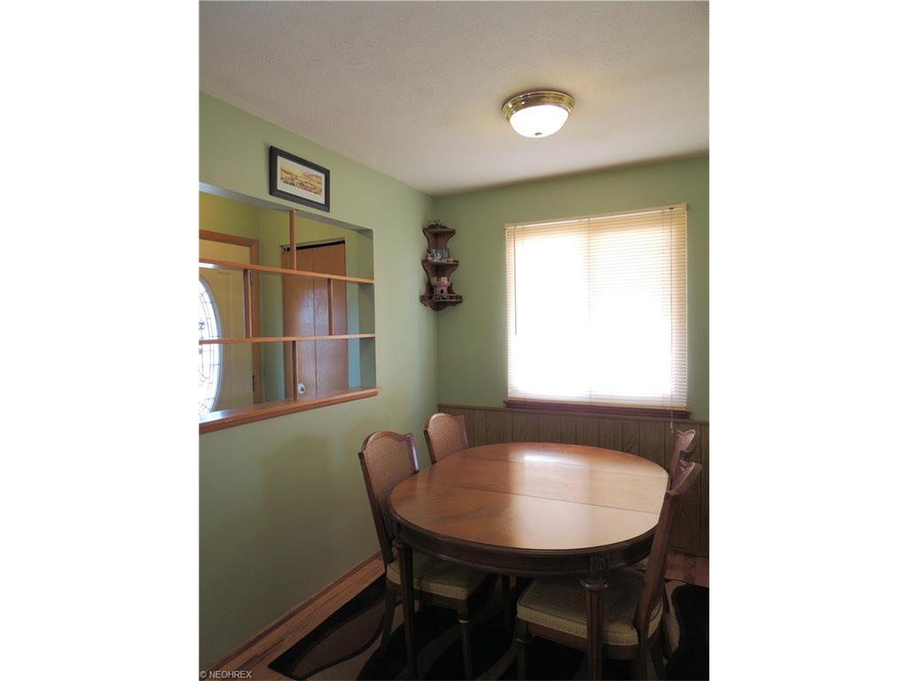 16686 Cynthia Dr, Brookpark OH 44142