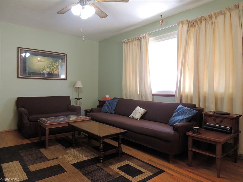 16686 Cynthia Dr, Brookpark OH 44142