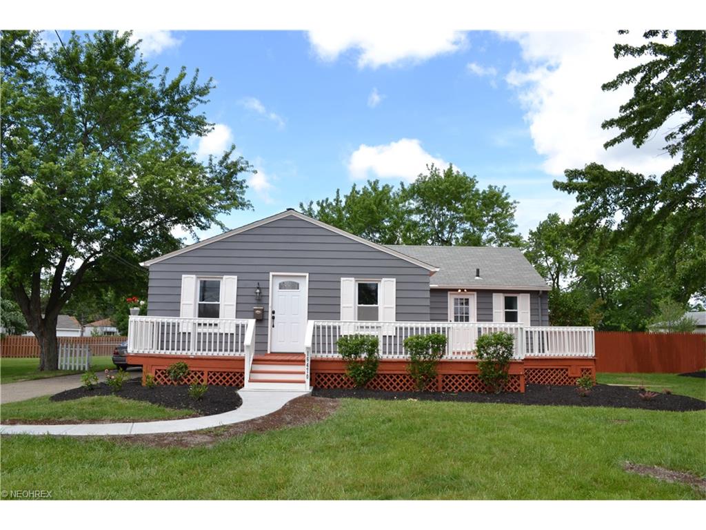 For Sale: 16470 Hummel Rd Brookpark, OH 44142