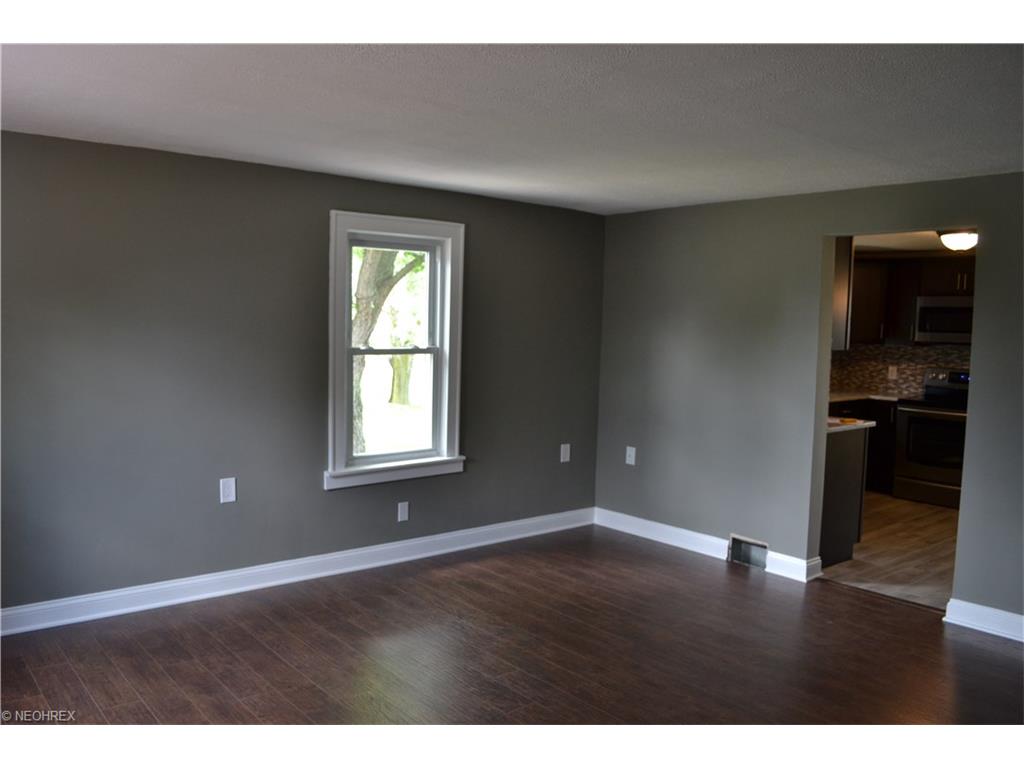 For Sale: 16470 Hummel Rd Brookpark, OH 44142