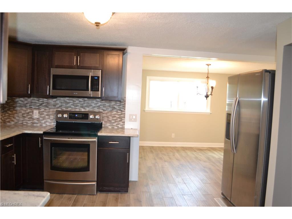For Sale: 16470 Hummel Rd Brookpark, OH 44142