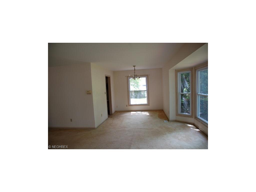 For Sale: 333 Royal Oak Cleveland, OH 44143