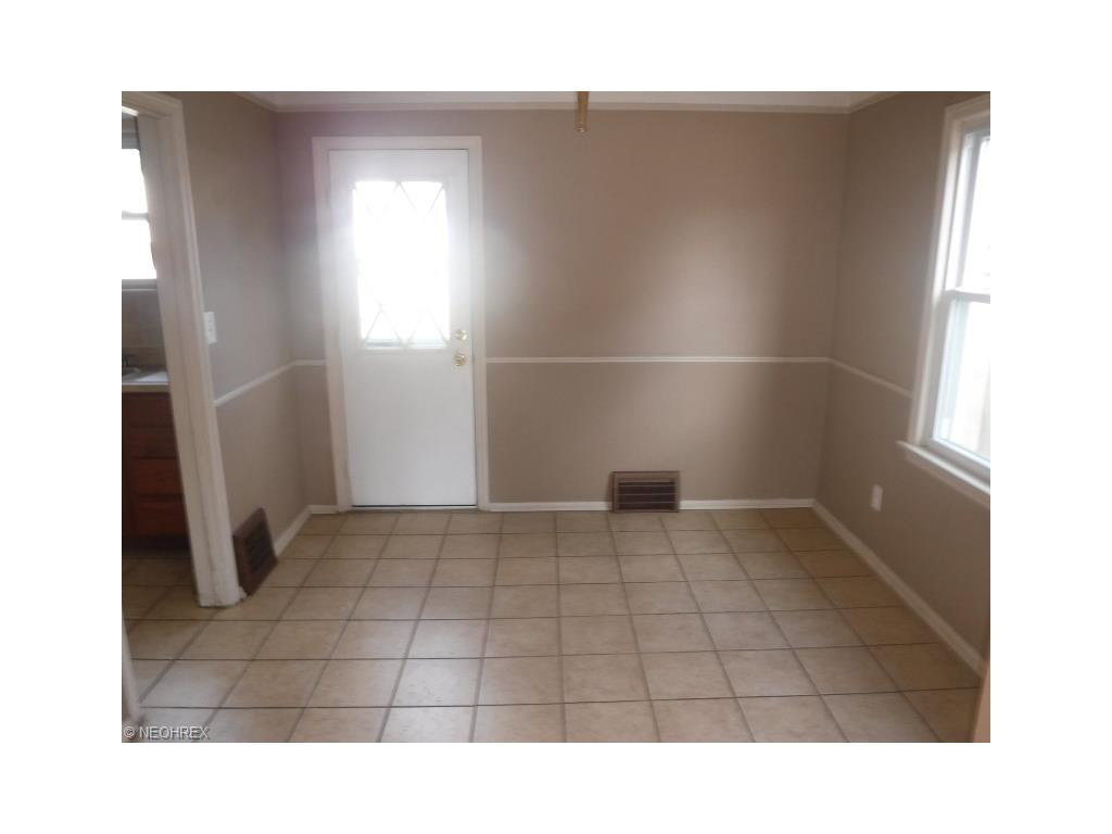 For Sale: 4098 W 57th St Cleveland, OH 44144