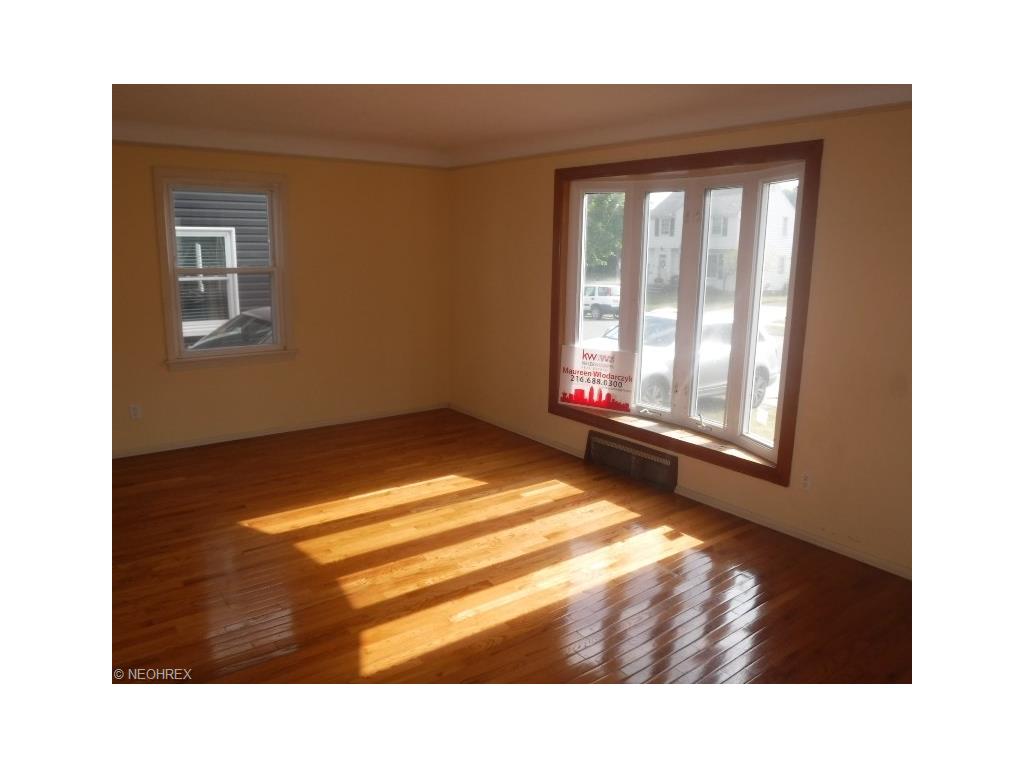 For Sale: 4098 W 57th St Cleveland, OH 44144