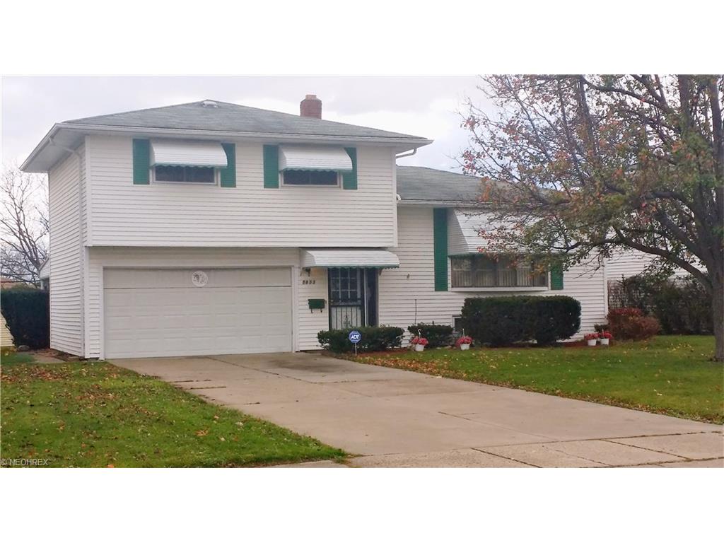 5853 White Pine Dr, Bedford OH 44146