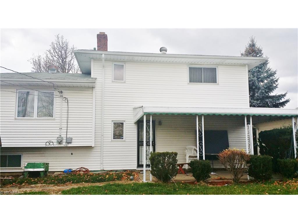 5853 White Pine Dr, Bedford OH 44146