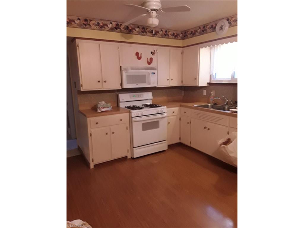 87 Castle Ct