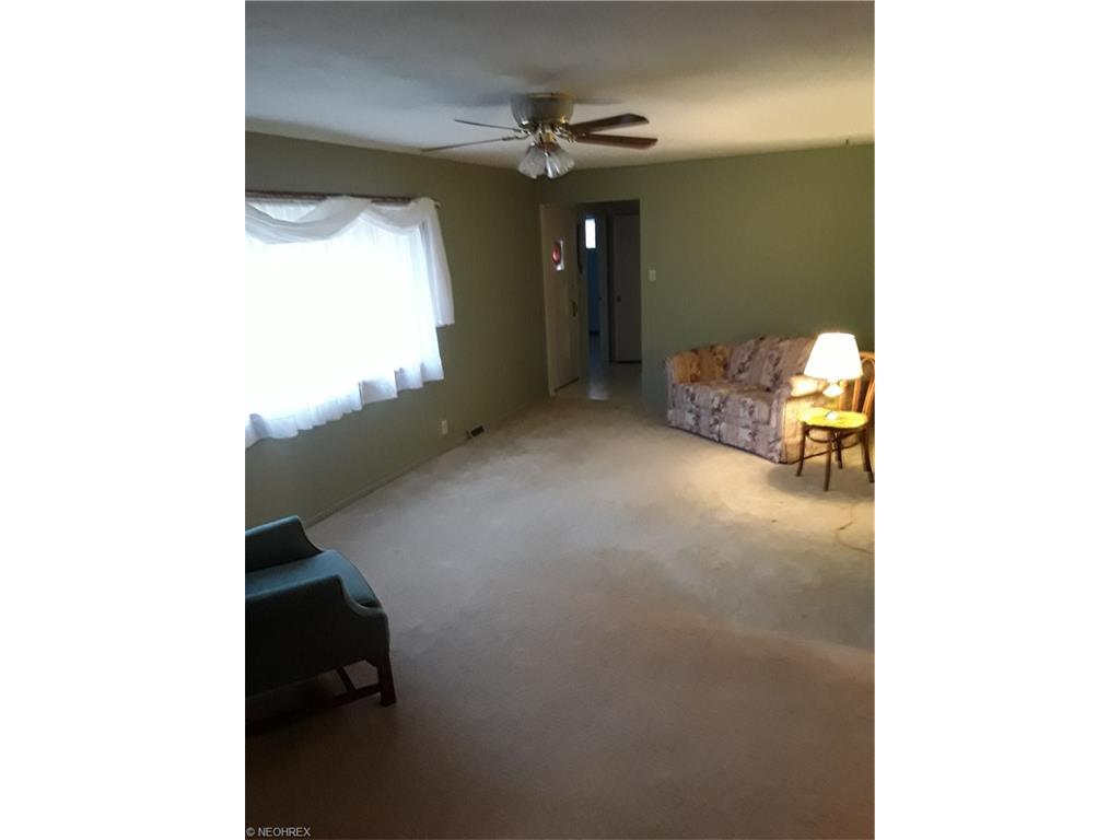 87 Castle Ct