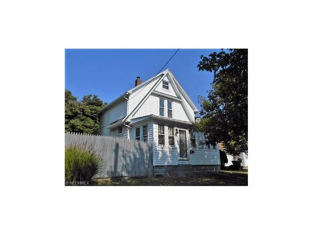 712 E Huston St