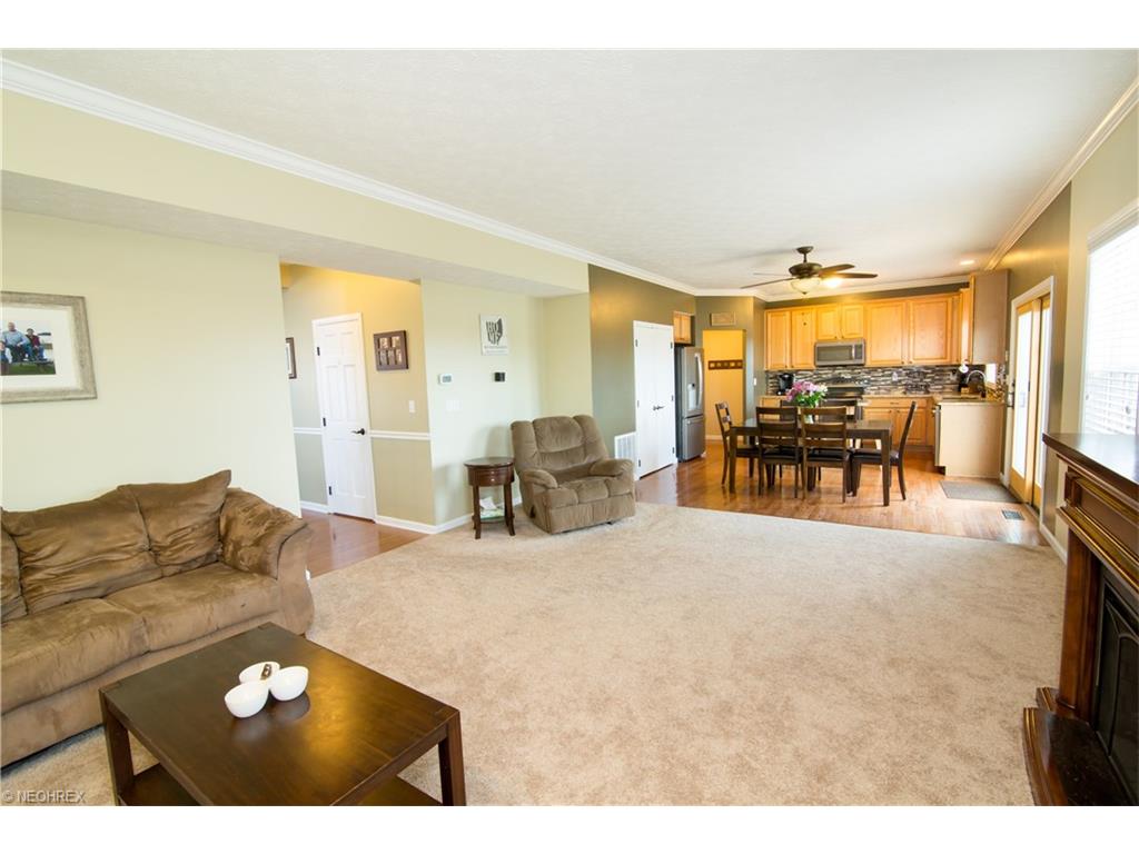 For Sale: 914 Slate Dr Brunswick, OH 44212