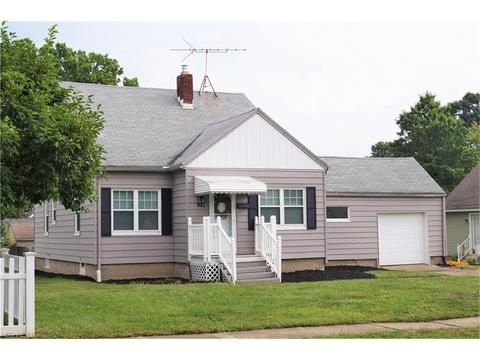2716 Oakwood Dr