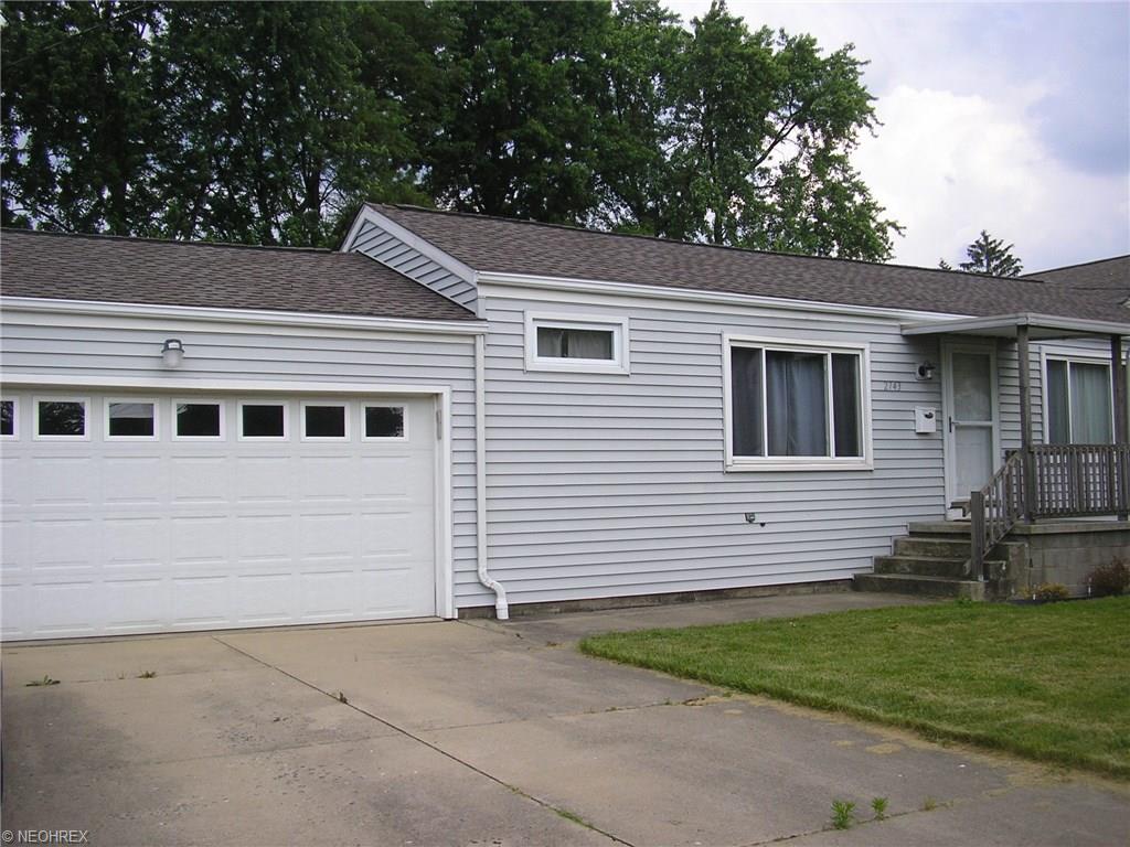 For Sale: 2743 8th St Cuyahoga Falls, OH 44221