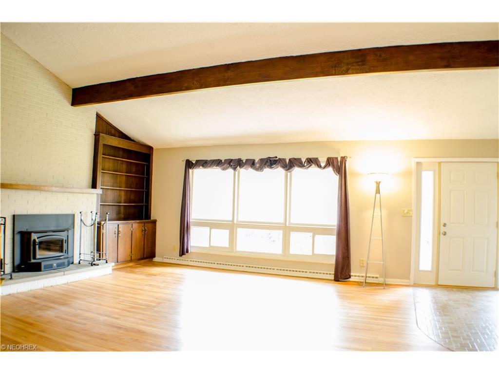 576 W Bath Rd