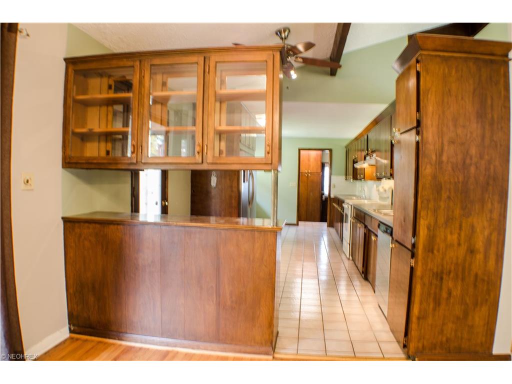 576 W Bath Rd