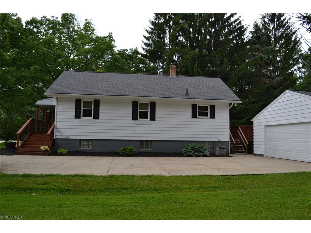 For Sale: 2005 Maplewood Rd Stow, OH 44224