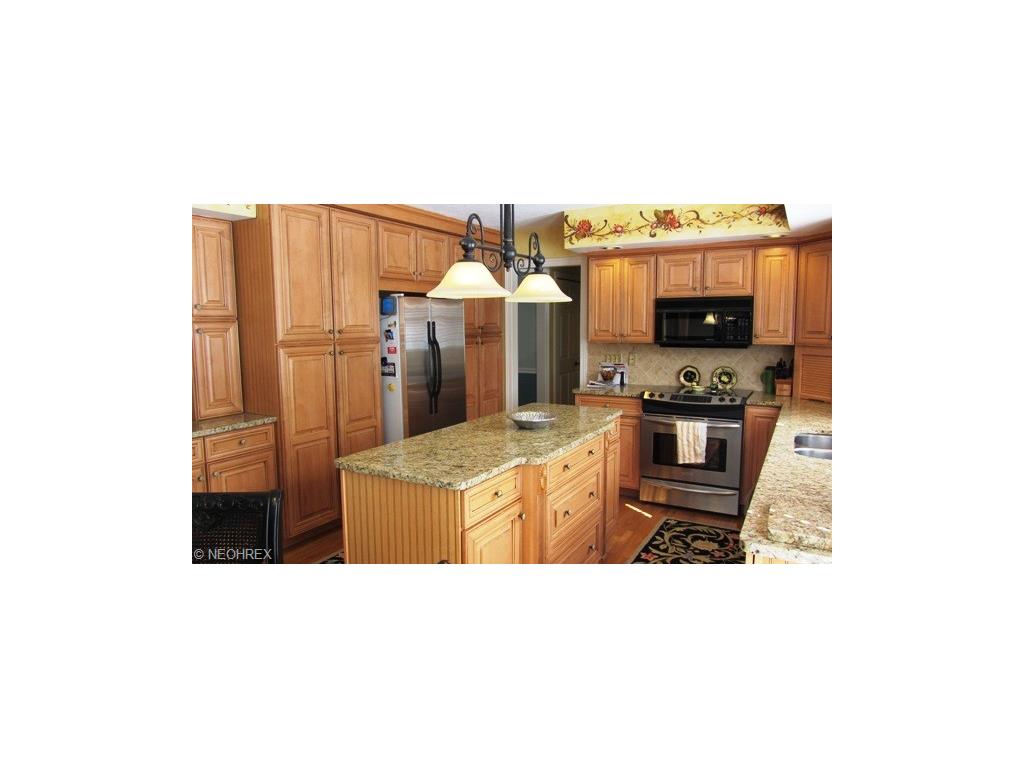 85 Jefferson Dr, Hudson OH 44236