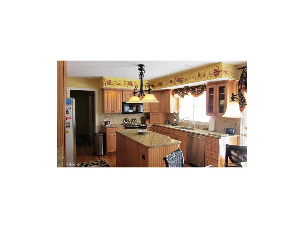 85 Jefferson Dr, Hudson OH 44236