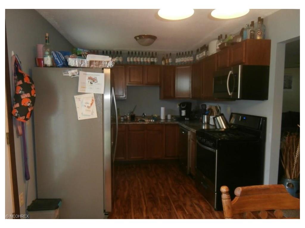 For Sale: 1336 Brookdale Ln Kent, OH 44240