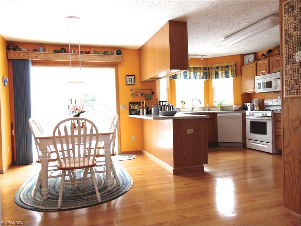 1086 Woodglen Cir, Medina OH 44256