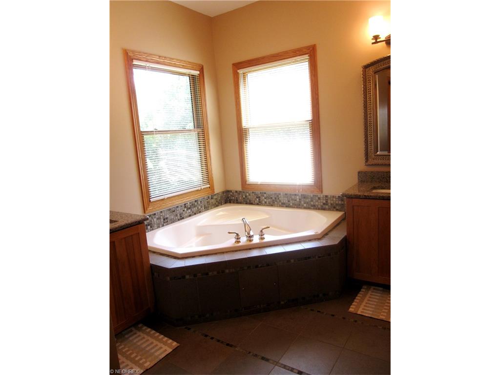 1232 Willow Bend Dr