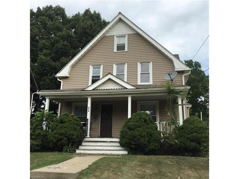 876 W Spruce Ave