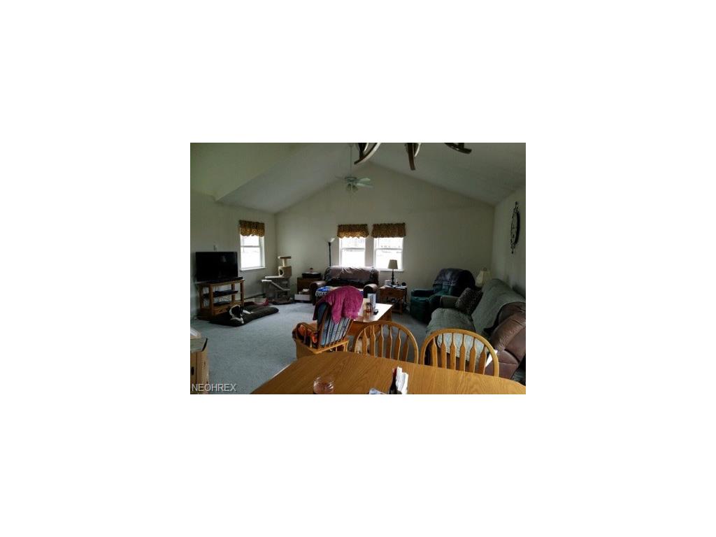 1033 Sunnywood Ln