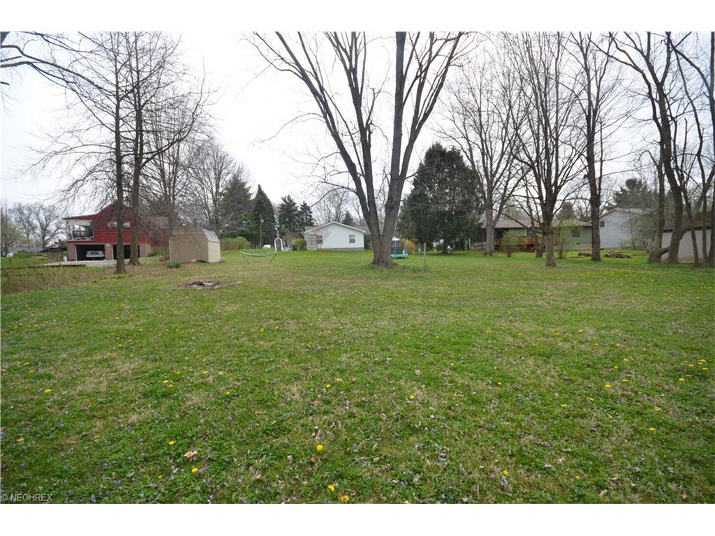 732 Danner Rd, Tallmadge OH 44278