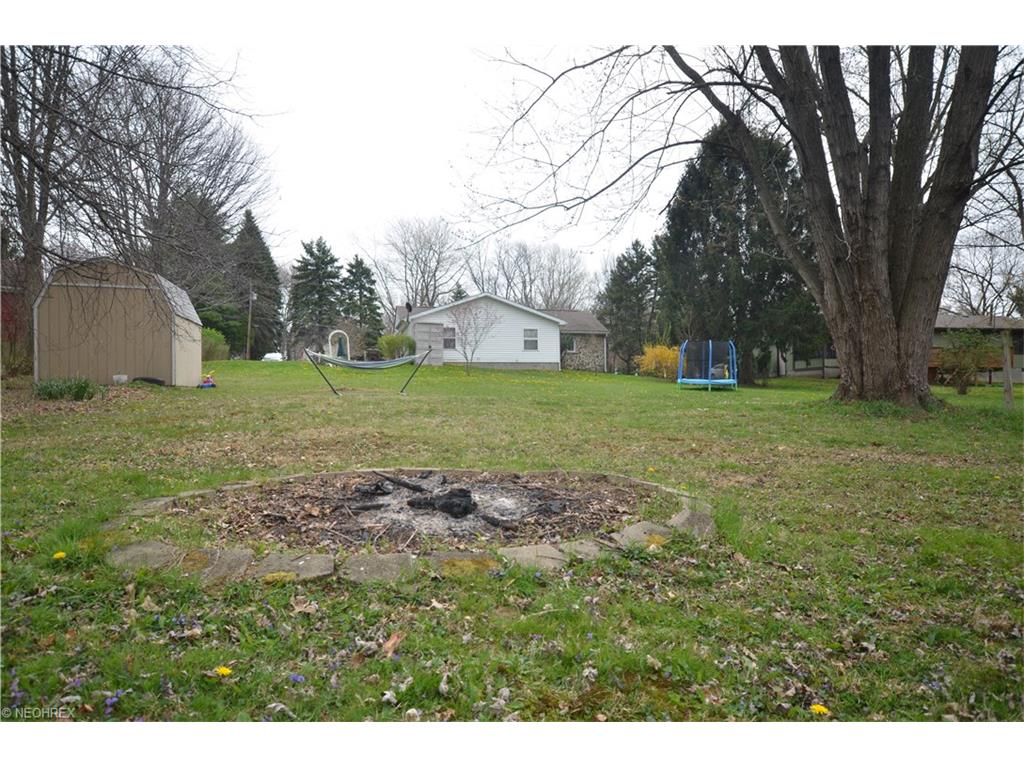 732 Danner Rd, Tallmadge OH 44278