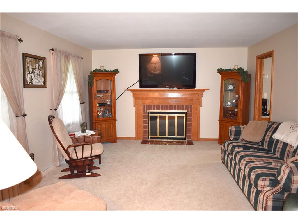 114 Barkwood Dr