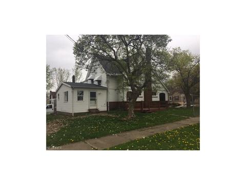 1661 Ottawa Ave