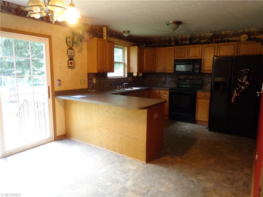 For Sale: 1314 Tonawanda Ave Akron, OH 44305