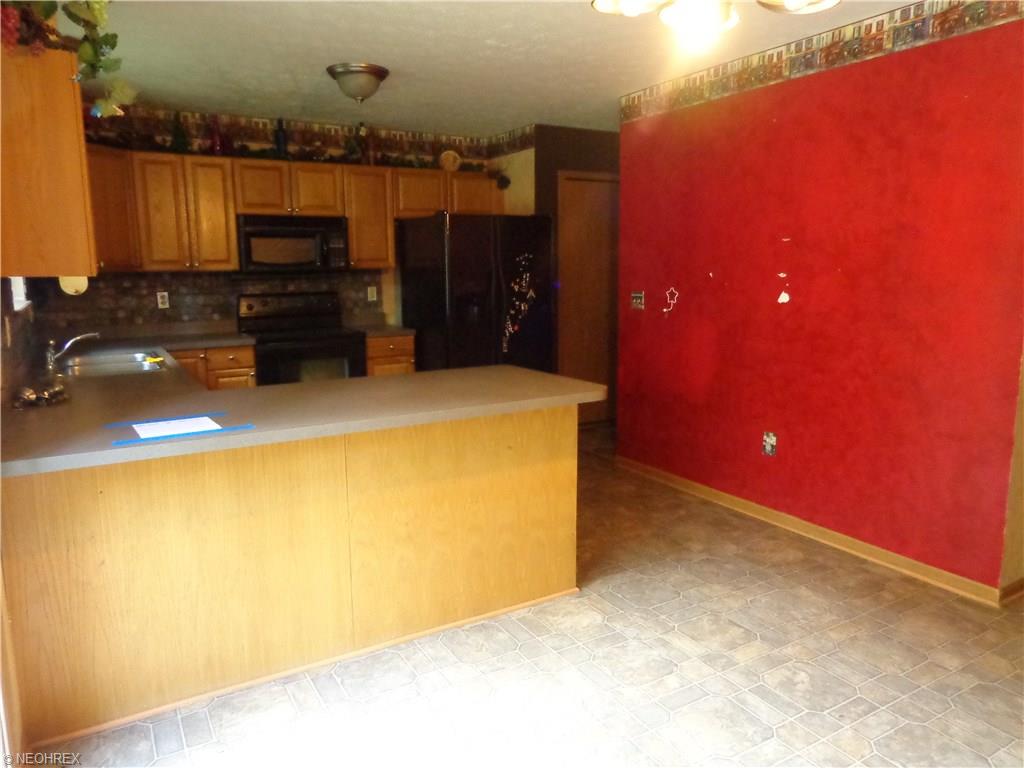 For Sale: 1314 Tonawanda Ave Akron, OH 44305
