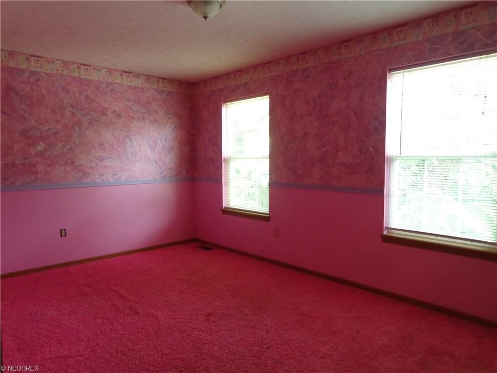 For Sale: 1314 Tonawanda Ave Akron, OH 44305