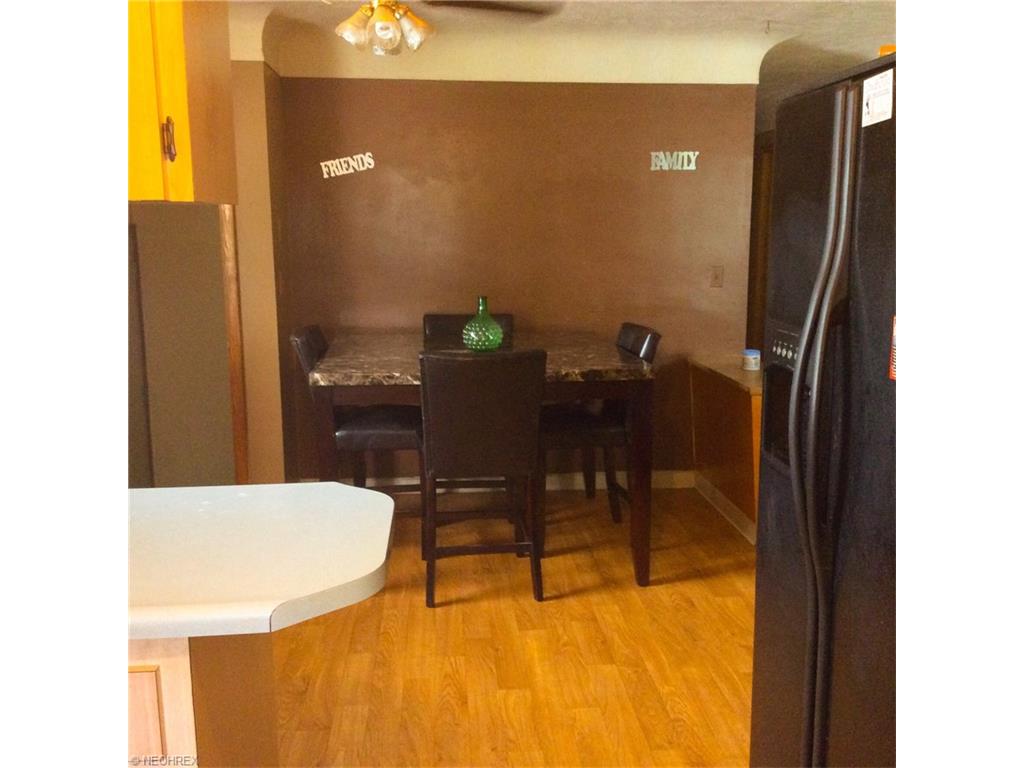 For Sale: 918 Reed Ave Akron, OH 44306