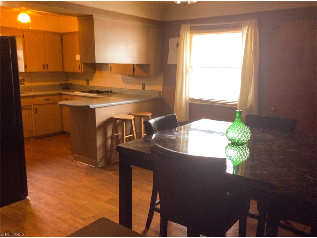 For Sale: 918 Reed Ave Akron, OH 44306