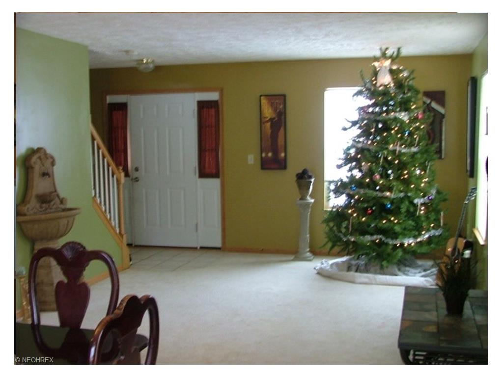 583 Villa Ave, Akron OH 44310