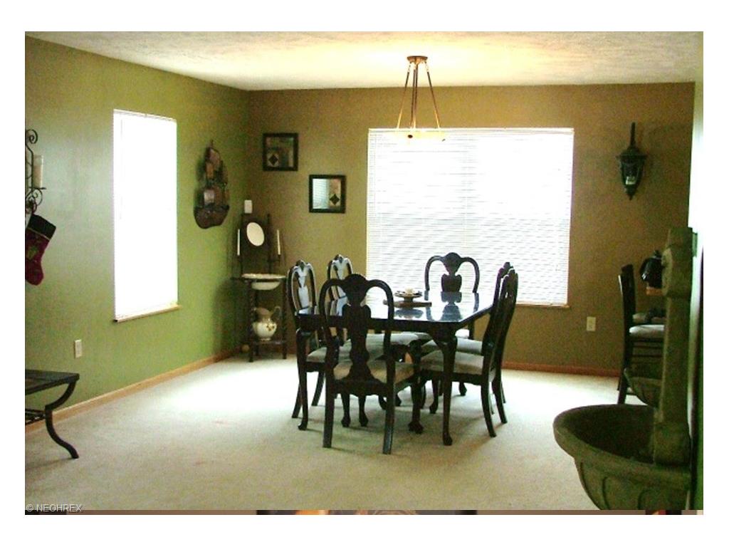 583 Villa Ave, Akron OH 44310