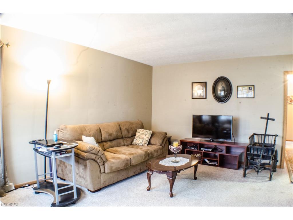 74 Ansel Ave