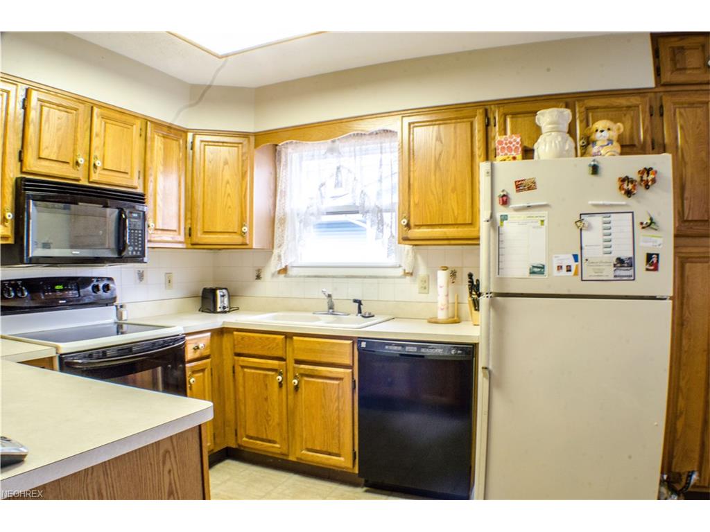 74 Ansel Ave