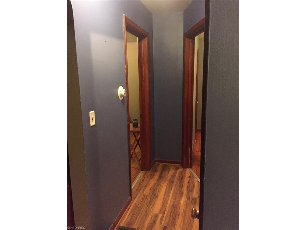 For Sale: 158 Hawk Ave Akron, OH 44312