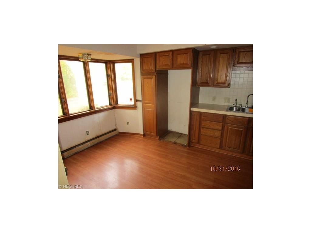 239 Crawford Rd